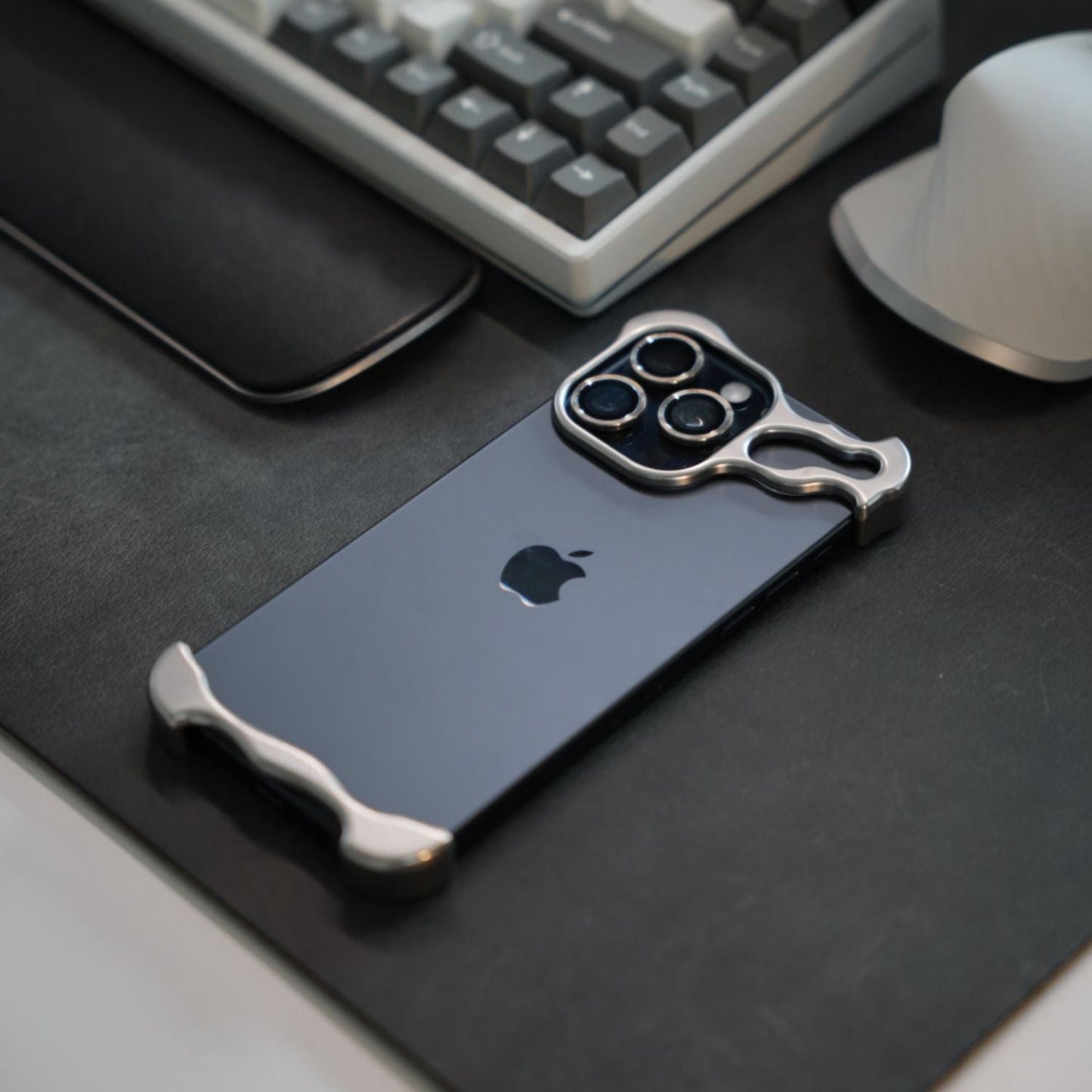 Minimal Arc Titanium Bumper Case for iPhone