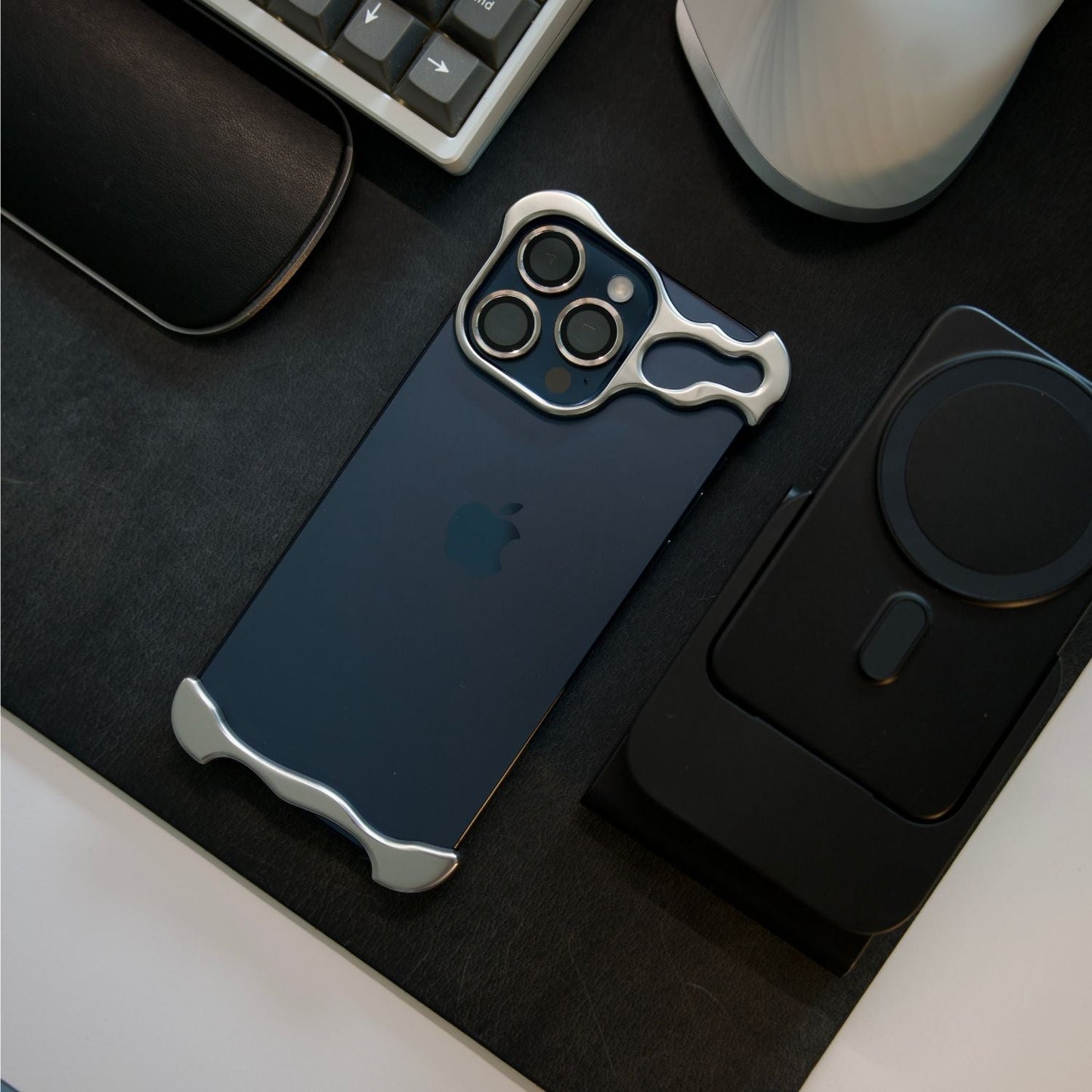 Minimal Arc Titanium Bumper Case for iPhone