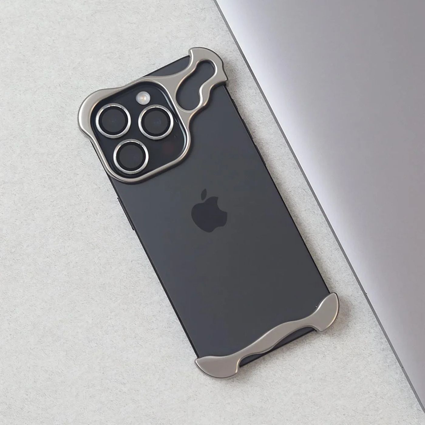 Minimal Arc Titanium Bumper Case for iPhone