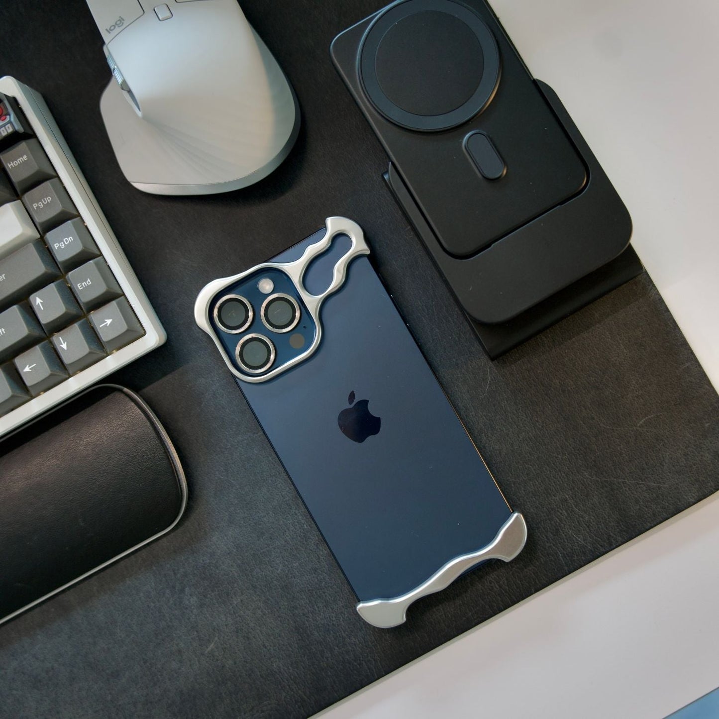 Minimal Arc Titanium Bumper Case for iPhone