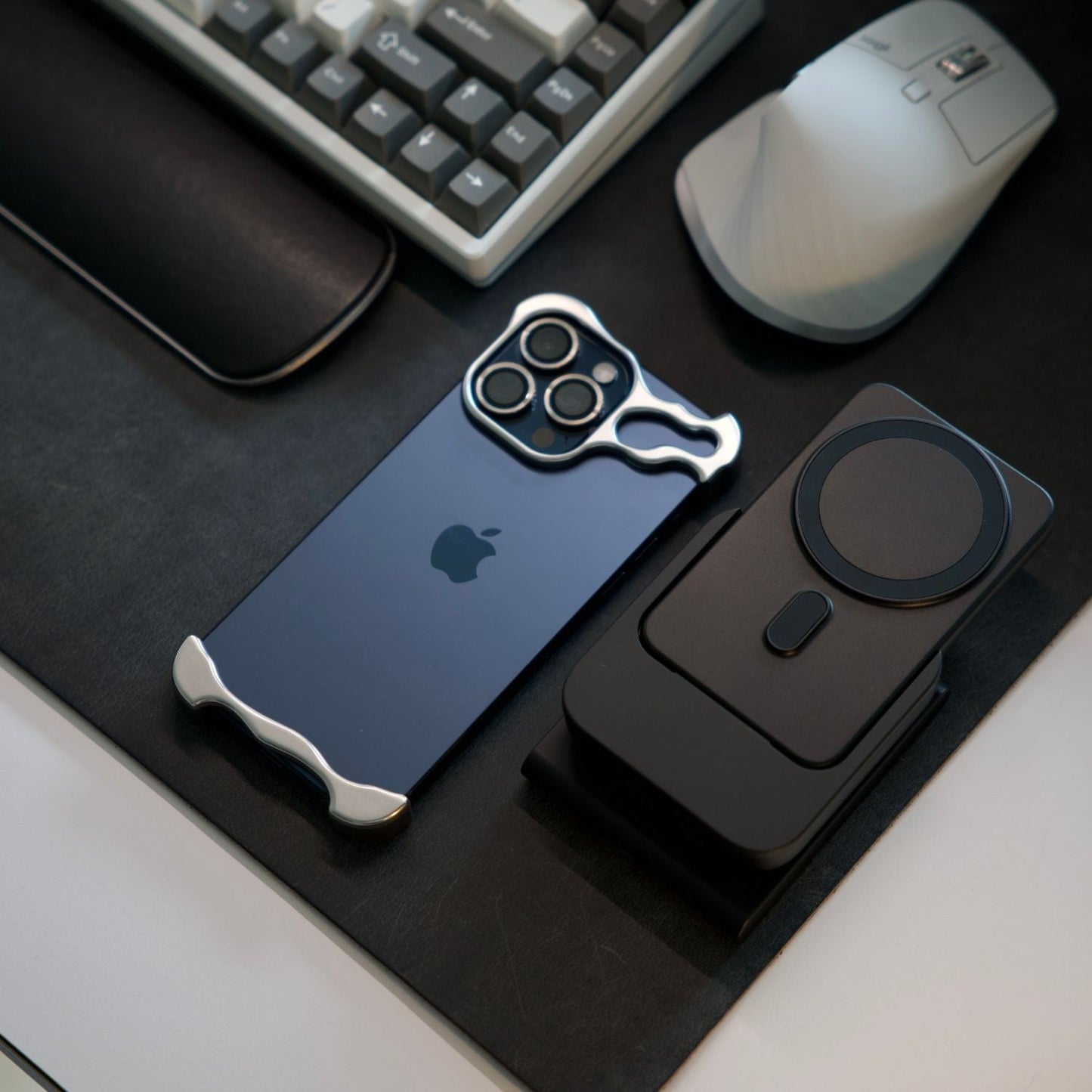 Minimal Arc Titanium Bumper Case for iPhone
